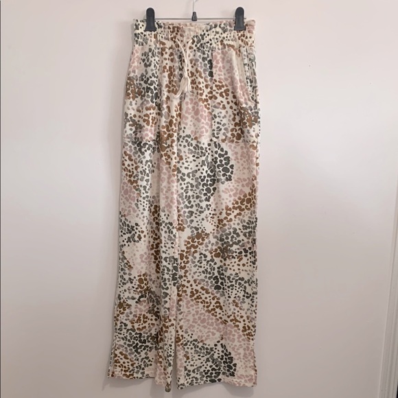 ❤️ Zac & Rachel women’s animal print knit wide leg pants size S - Picture 1 of 3